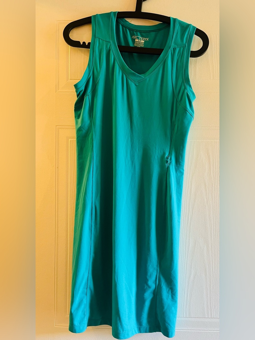 Arc'teryx Women's Teal Sleeveless V-Neck Tank Dress